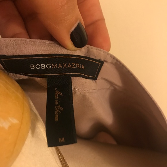 BCBG Max Azria Lilac Silk V-neck Blouse - Picture 4 of 4